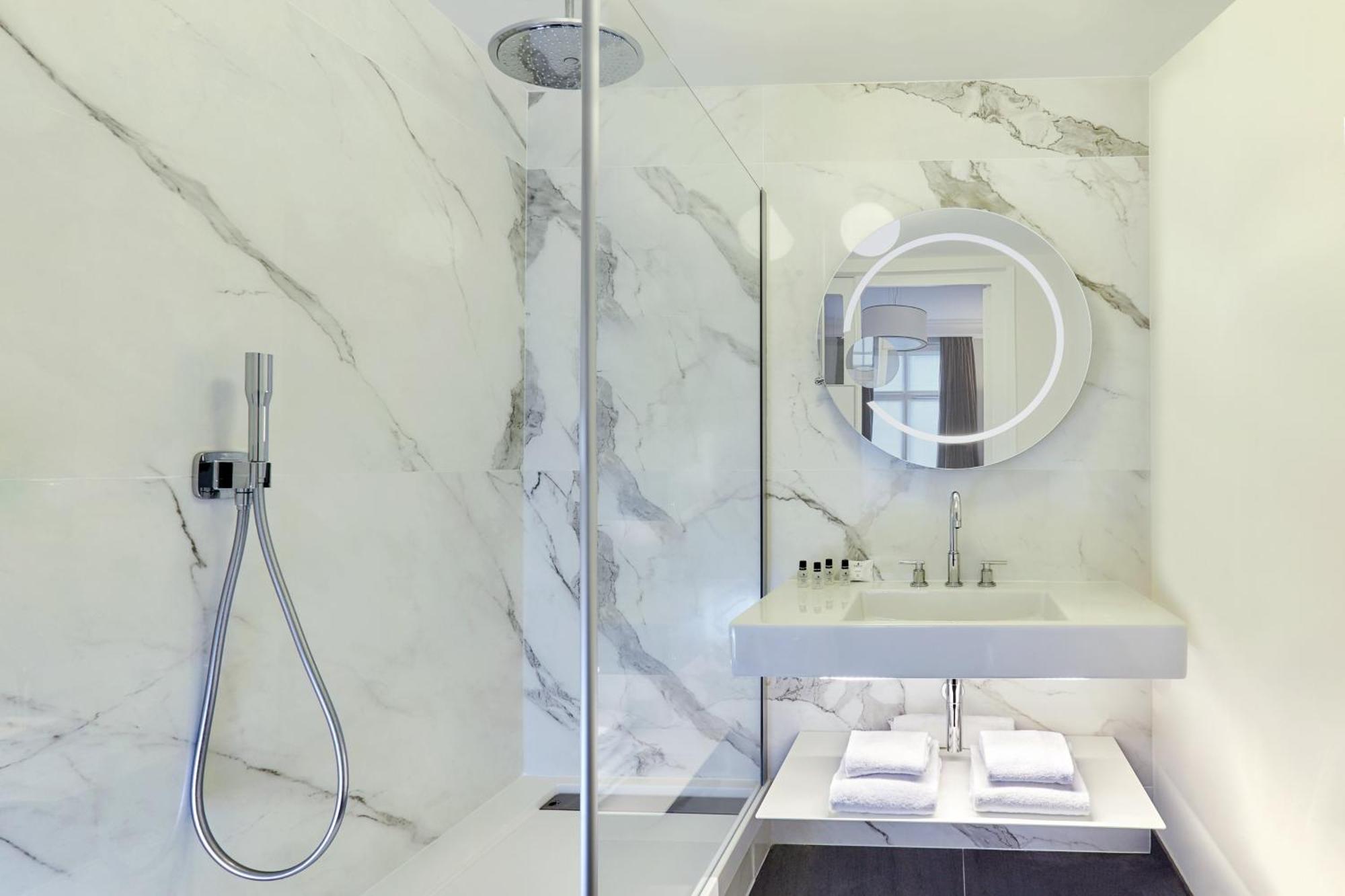 Holiday Inn Paris - Gare De Lyon Bastille By Ihg Ngoại thất bức ảnh